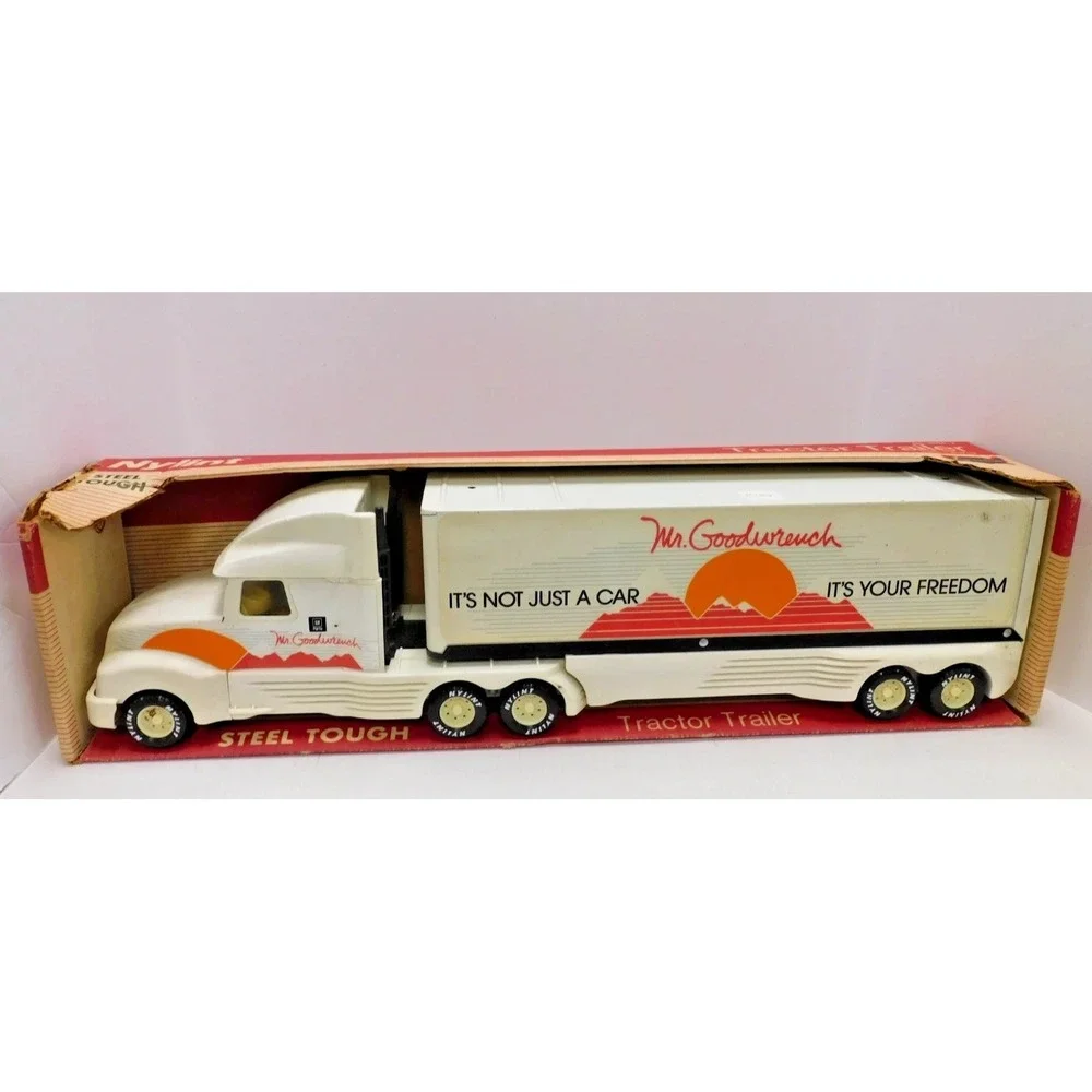 Vintage 1980s Nylint Mr. Goodwrench N0. 9020Z - 18 Wheeler NOS 24